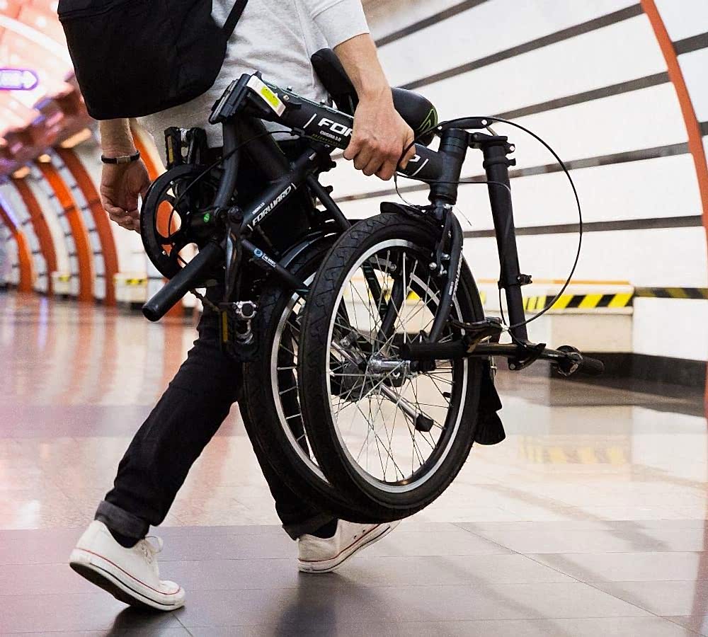 Складной велосипед в метро